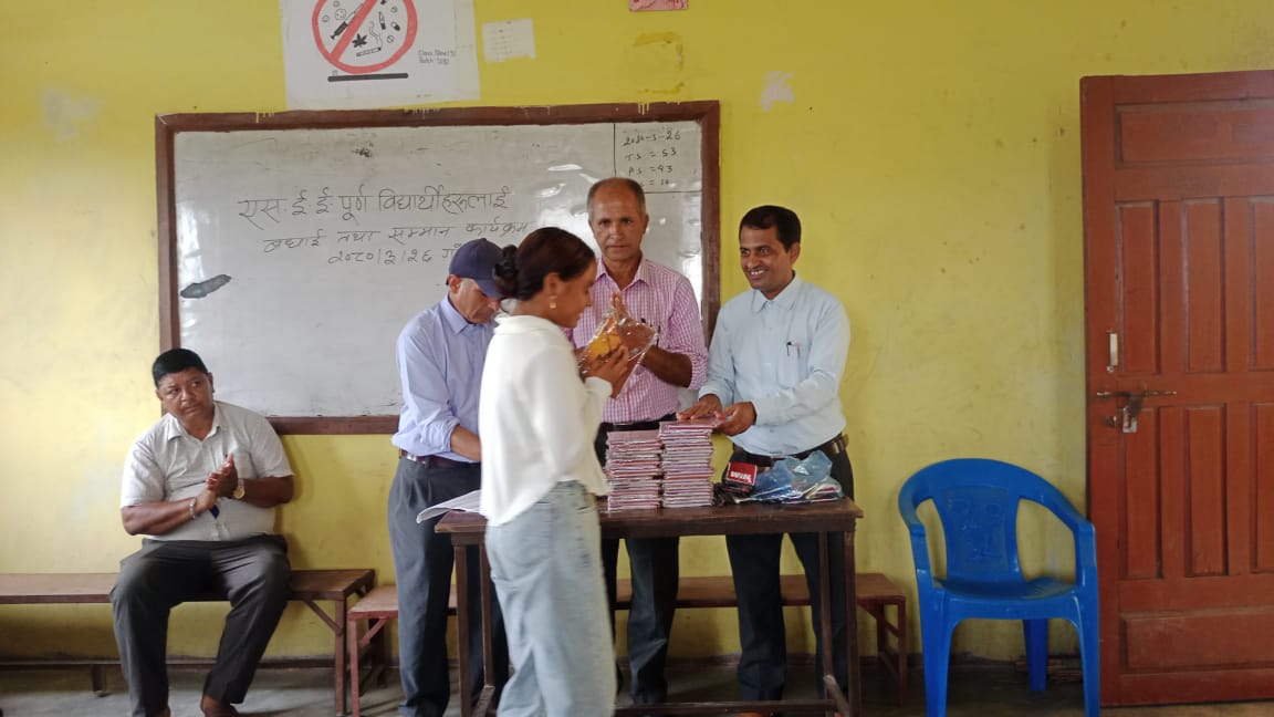 रुद्रपुर माध्यमिक बिद्यालयमा एस् ई ई उत्तिर्ण बिधार्थीहरुलाई सम्मान